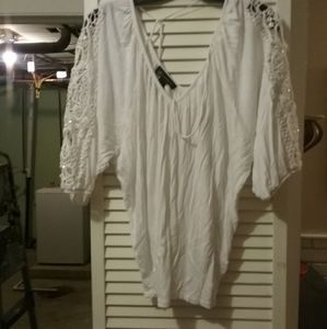 White v neck and back inc blouse